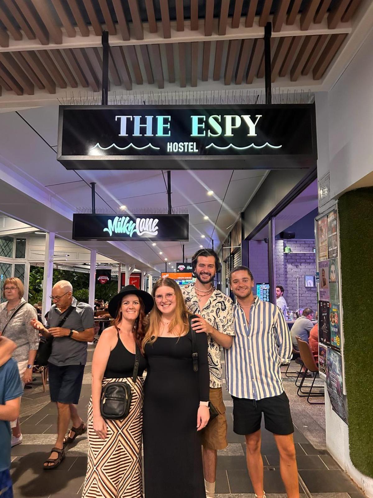 The Espy Hostel Cairns Eksteriør bilde